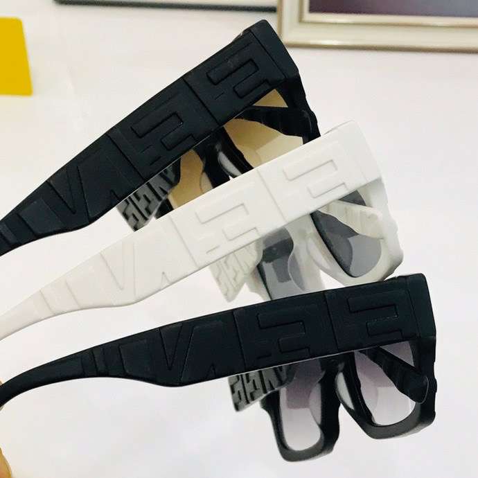 Picture of Fendi Sunglasses _SKUfw50756968fw